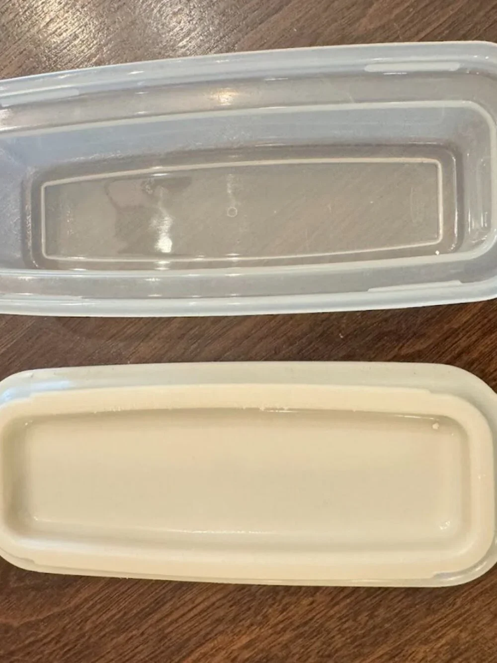 Vintage Rubbermaid Servin Saver Butter Stick Dish Keeper ~ Almond Sheer 0477 1